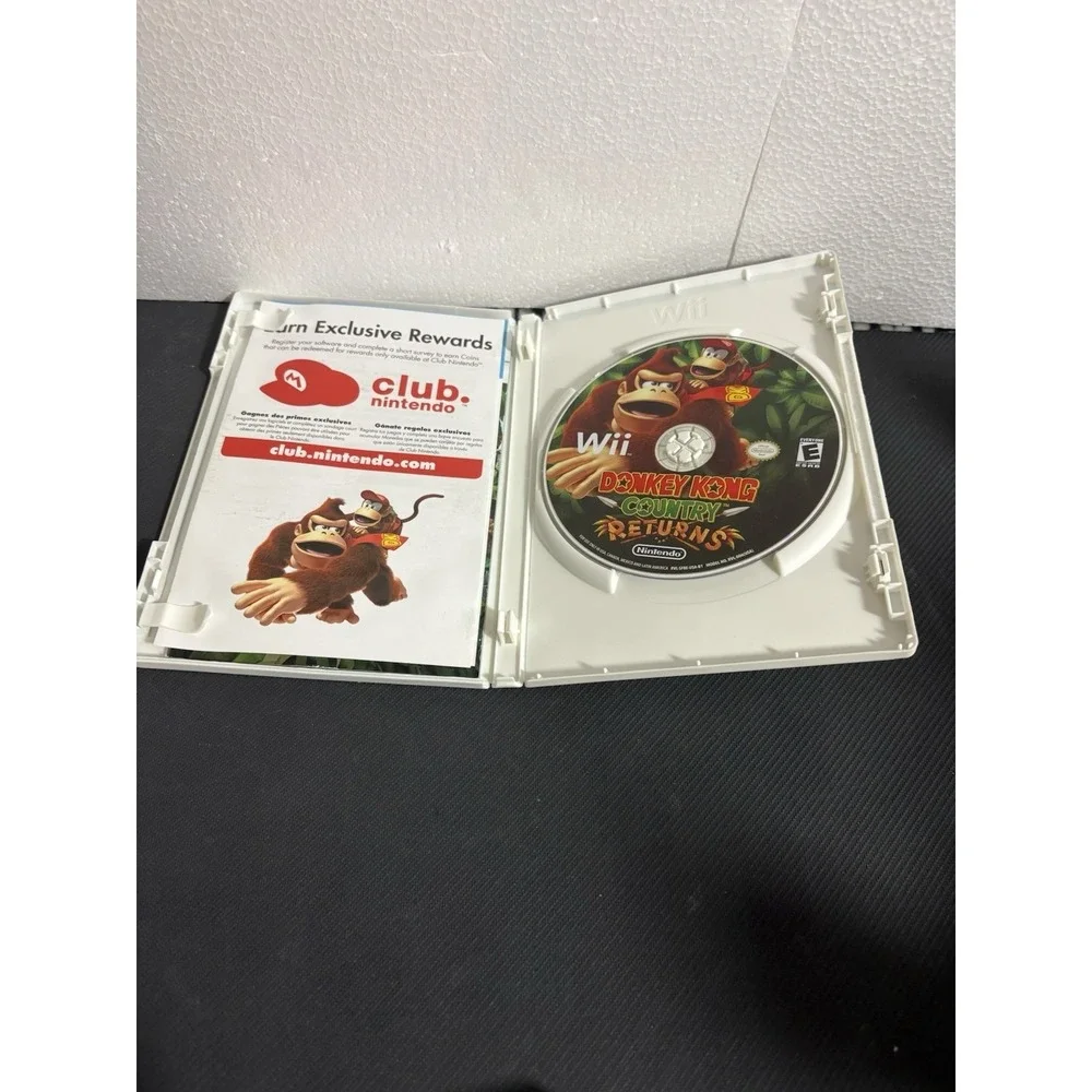 Nintendo Donkey Kong Country Returns (Nintendo Wii, 2010) CIB